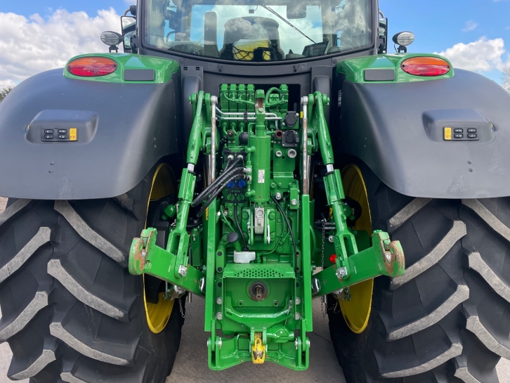 John Deere 6195R Ultimate Edition