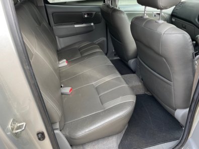 Toyota Hi-Lux Invincible 3.0LT Diesel