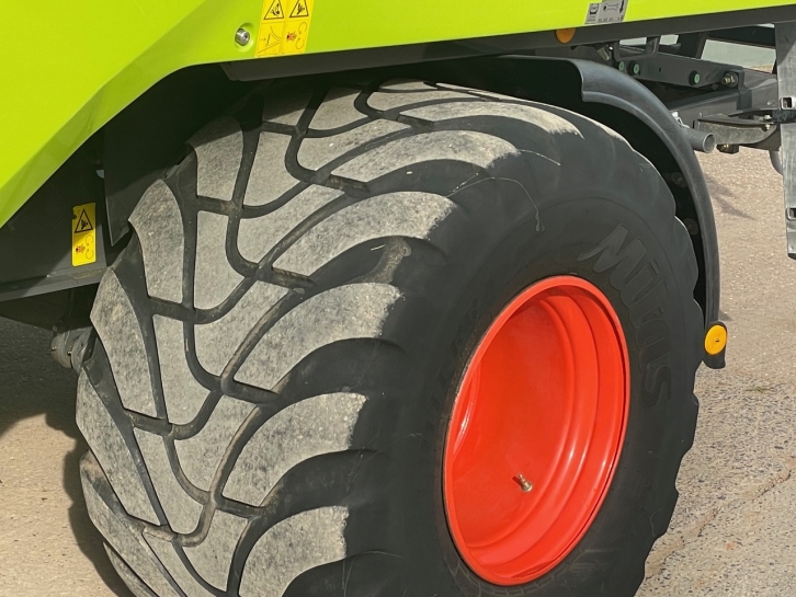 Claas Quadrant 3200 Rotocut big baler