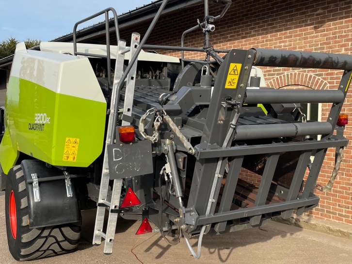 Claas Quadrant 3200 Rotocut big baler