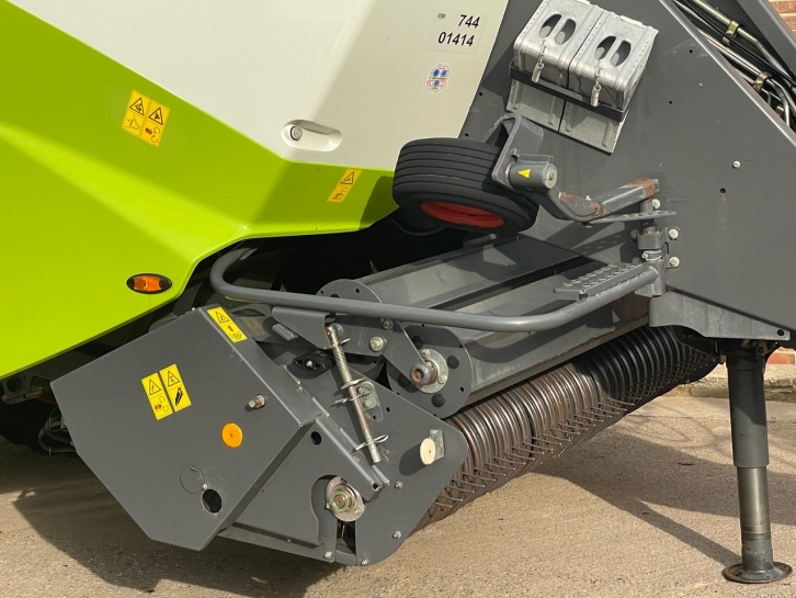 Claas Quadrant 3200 Rotocut big baler