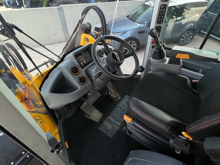 JCB 419S