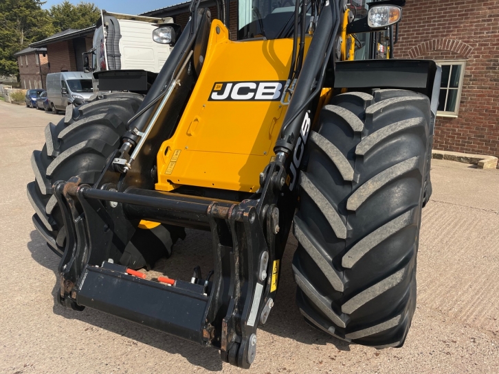 JCB 419S