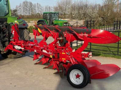 Ovlac 4 furrow Auto reset plough