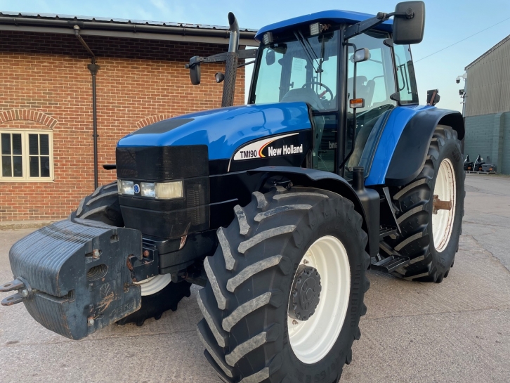 New Holland TM190