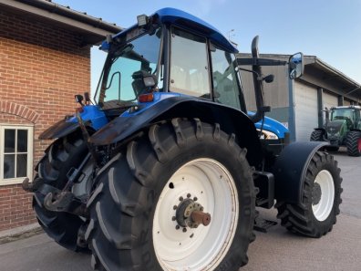 New Holland TM190