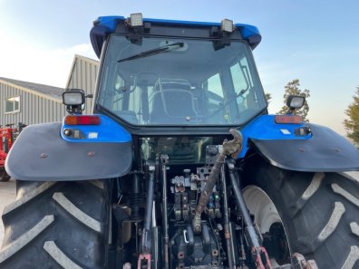 New Holland TM190