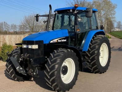 New Holland TM140
