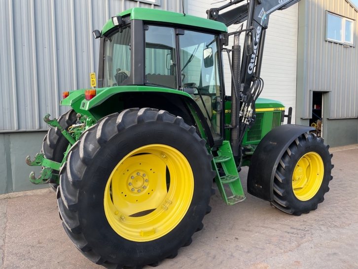 John Deere 6510