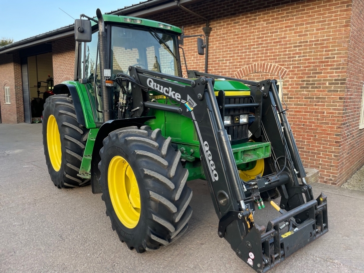 John Deere 6510