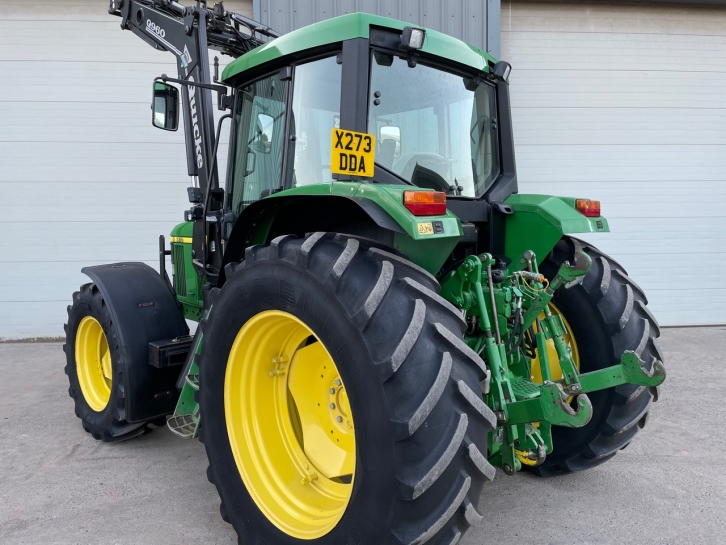 John Deere 6510
