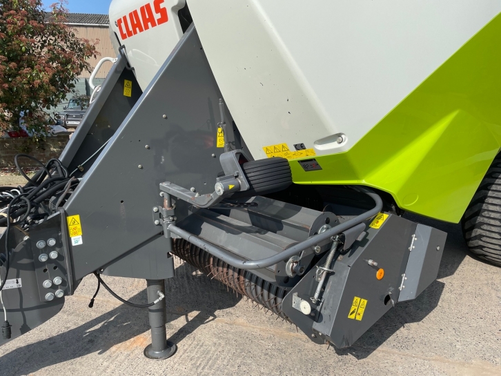Claas Quadrant 3200 Rotofeed big baler