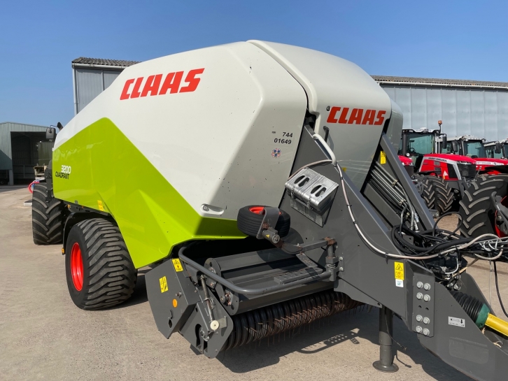 Claas Quadrant 3200 Rotofeed big baler