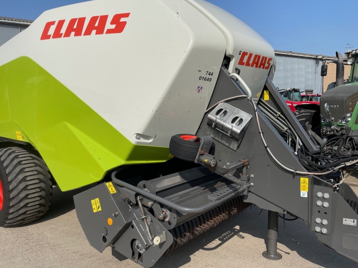 Claas Quadrant 3200 Rotofeed big baler