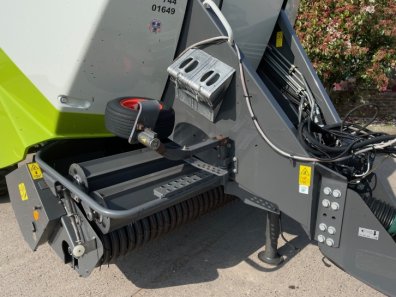 Claas Quadrant 3200 Rotofeed big baler
