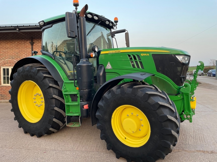 John Deere 6195R Ultimate Edition