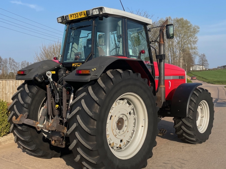 Massey Ferguson 8160
