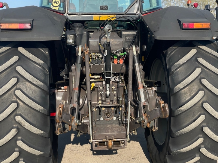 Massey Ferguson 8160