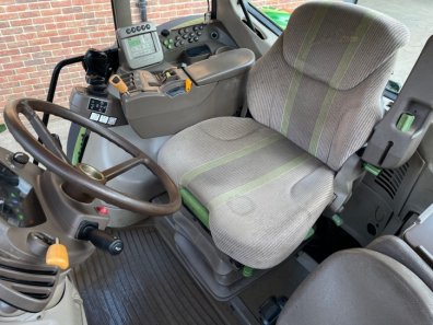 John Deere 6430