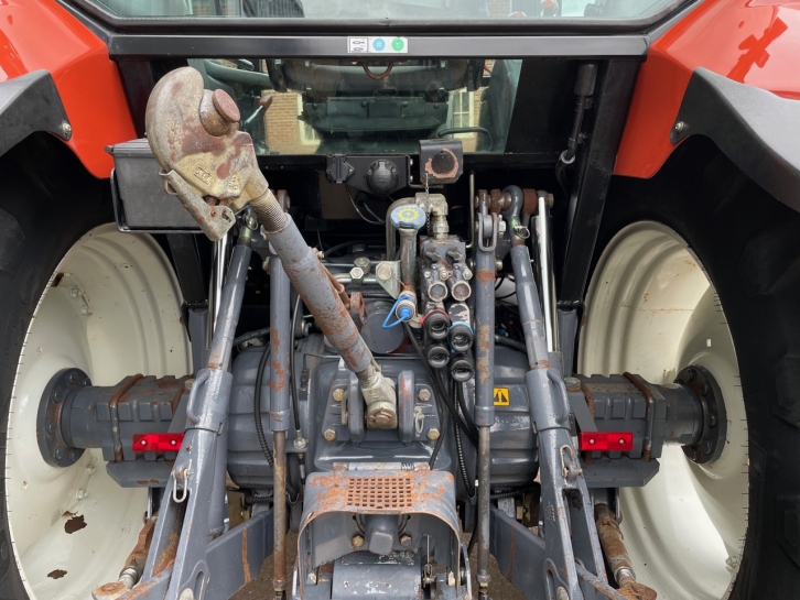 New Holland TS110