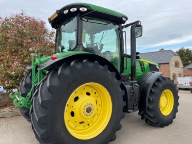 John Deere 7230R