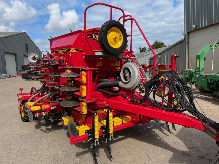 Vaderstad Rapid A 400 S drill