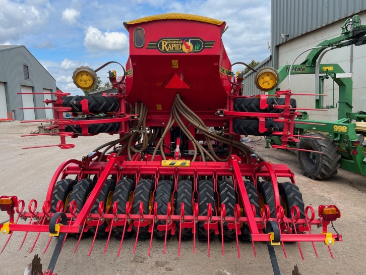 Vaderstad Rapid A 400 S drill