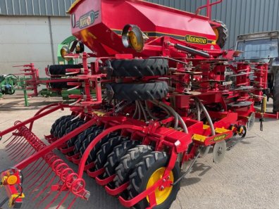 Vaderstad Rapid A 400 S drill