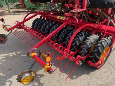 Vaderstad Rapid A 400 S drill