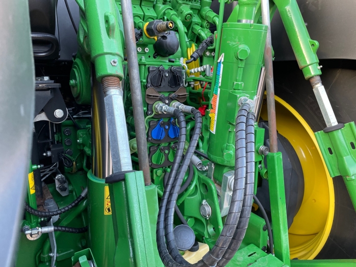 John Deere 6250R Ultimate Edition
