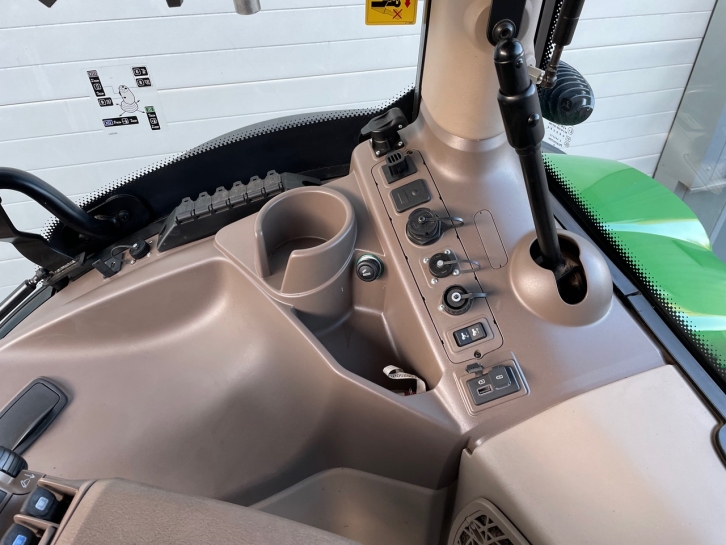 John Deere 6250R Ultimate Edition