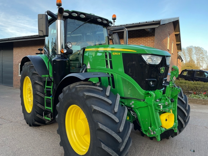 John Deere 6250R Ultimate Edition