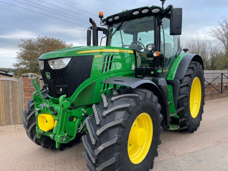 John Deere 6215R Ultimate Edition