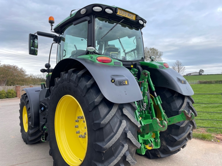 John Deere 6215R Ultimate Edition