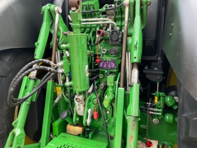 John Deere 6215R Ultimate Edition