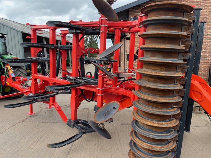 Kuhn Cultimer L 4000 4 Metre cultivator