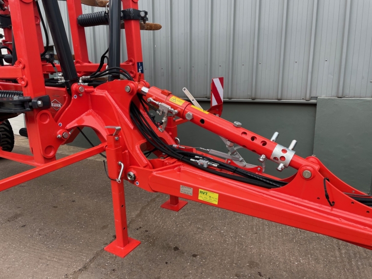 Kuhn Cultimer L 4000 4 Metre cultivator