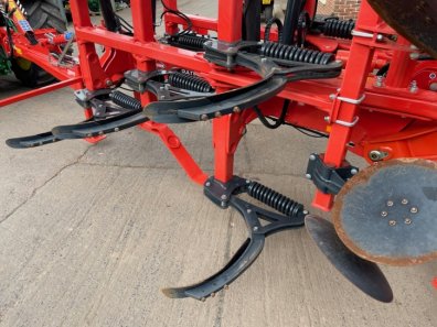 Kuhn Cultimer L 4000 4 Metre cultivator