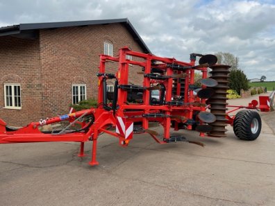 Kuhn Cultimer L 4000 4 Metre cultivator