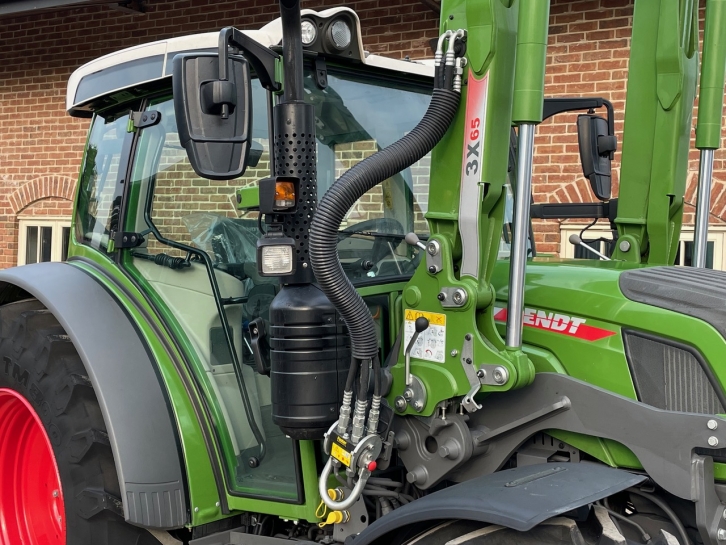 Fendt 211