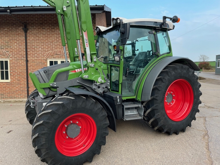 Fendt 211