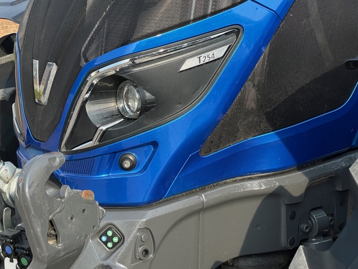 Valtra T254 Versu