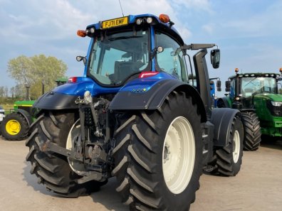 Valtra T254 Versu