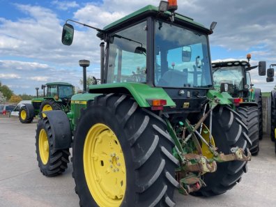 John Deere 3040