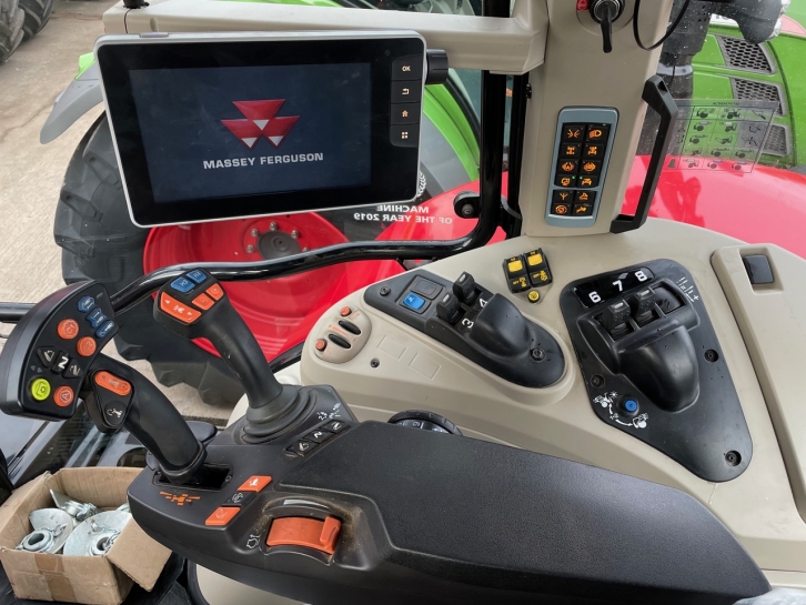 Massey Ferguson 7719S Exclusive