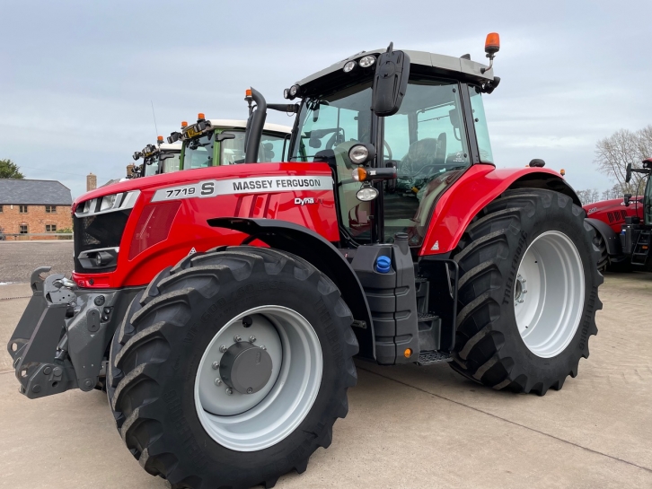 Massey Ferguson 7719S Exclusive
