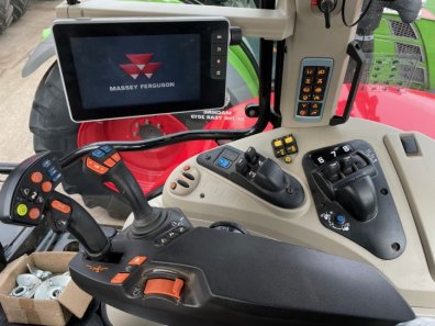 Massey Ferguson 7719S Exclusive