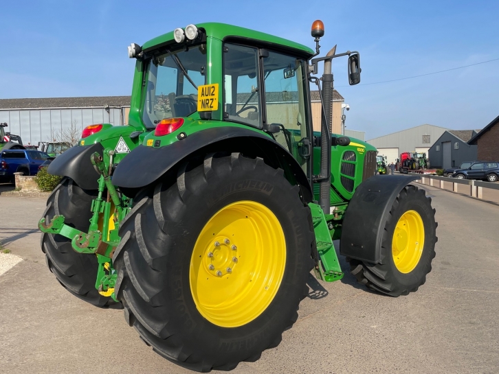 John Deere 6930