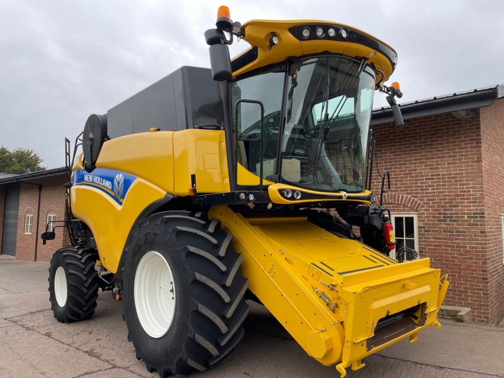New Holland CX7.80