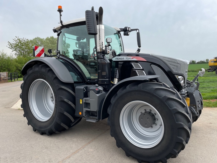 Fendt 724 Profi-Plus